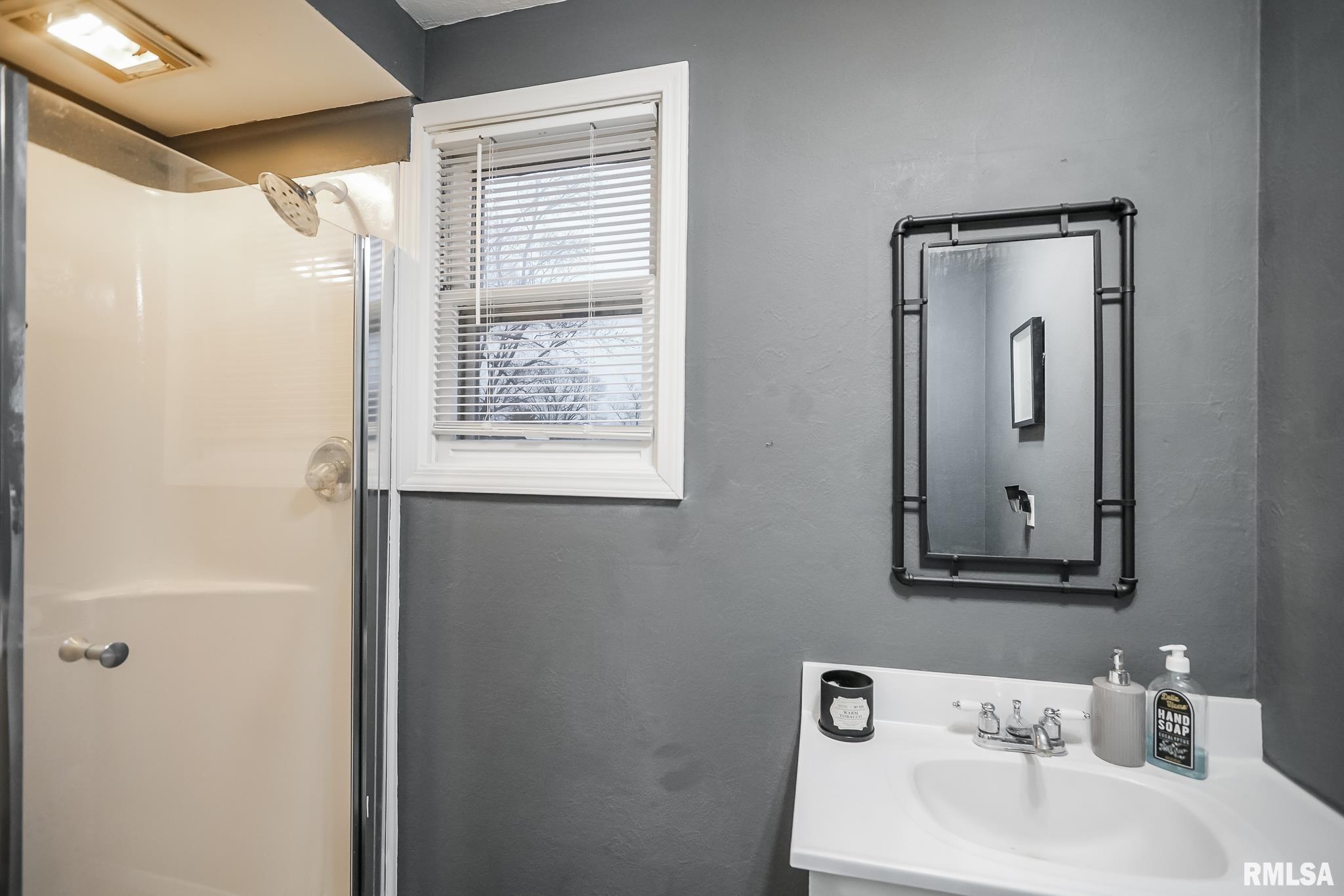 5010 West Pfeiffer Road Bartonville, IL 61607 - Photo 26 of 39 Gallery Image 26