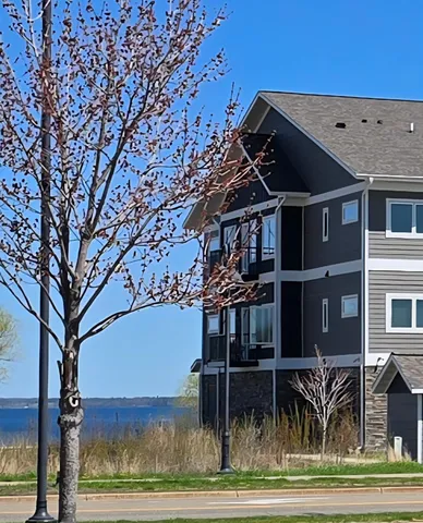 $538,500 | 715 Lake Shore Drive Northeast, Unit 115, Bemidji, MN 56601