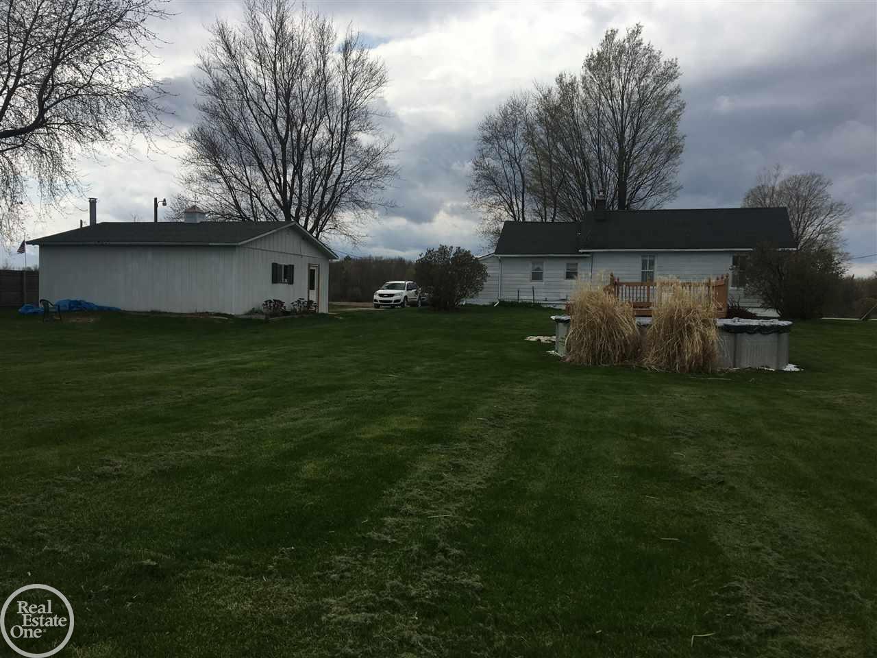 8346 Vincent Road Jeddo, MI 48032 - Photo 32 of 45 31379116-31.JPG