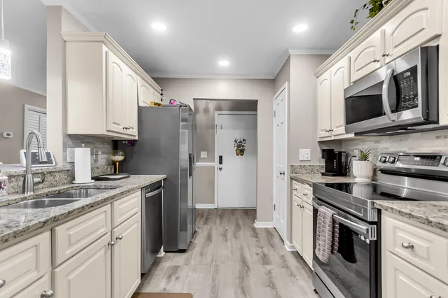 $335,000 | 2317 Tall Sail Drive, Unit 1005, Charleston, SC 29414