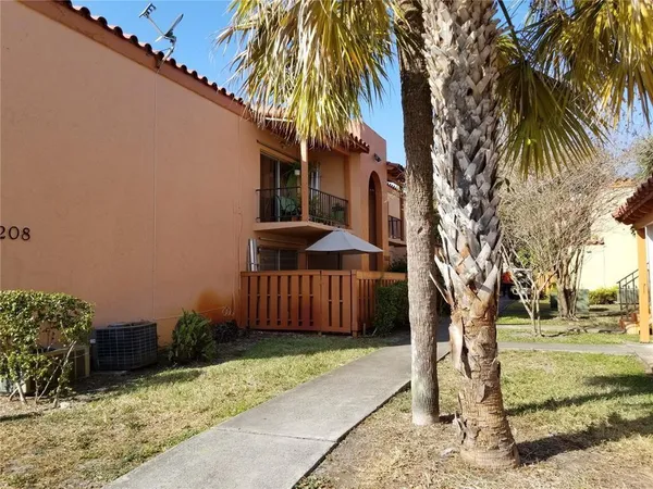 $279,000 | 7208 Fairway Drive, Unit I9, Miami Lakes, FL 33014