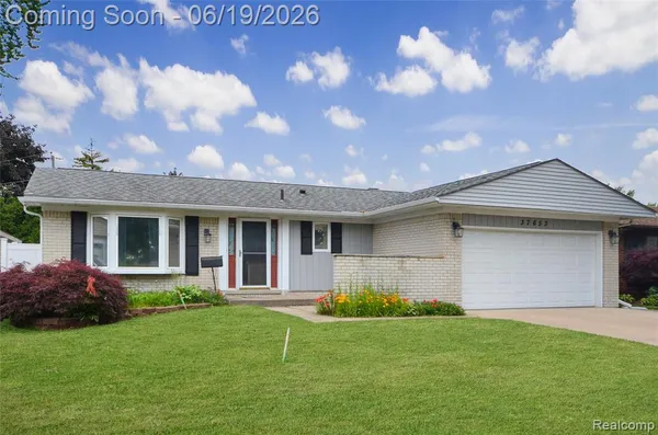 $360,000 | 37653 Longacre Drive, Sterling Heights, MI 48312
