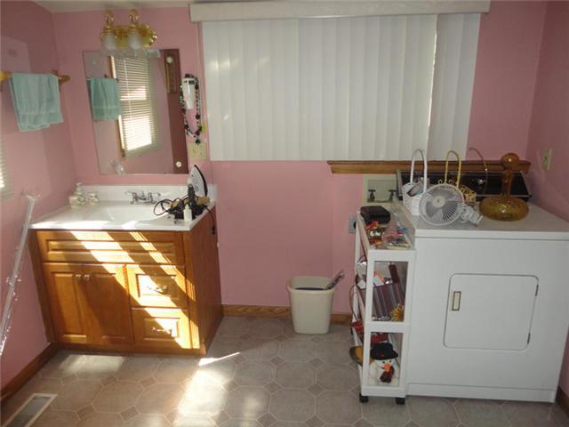6193 Pickerington Road Carroll, OH 43112 - Photo 7 of 9