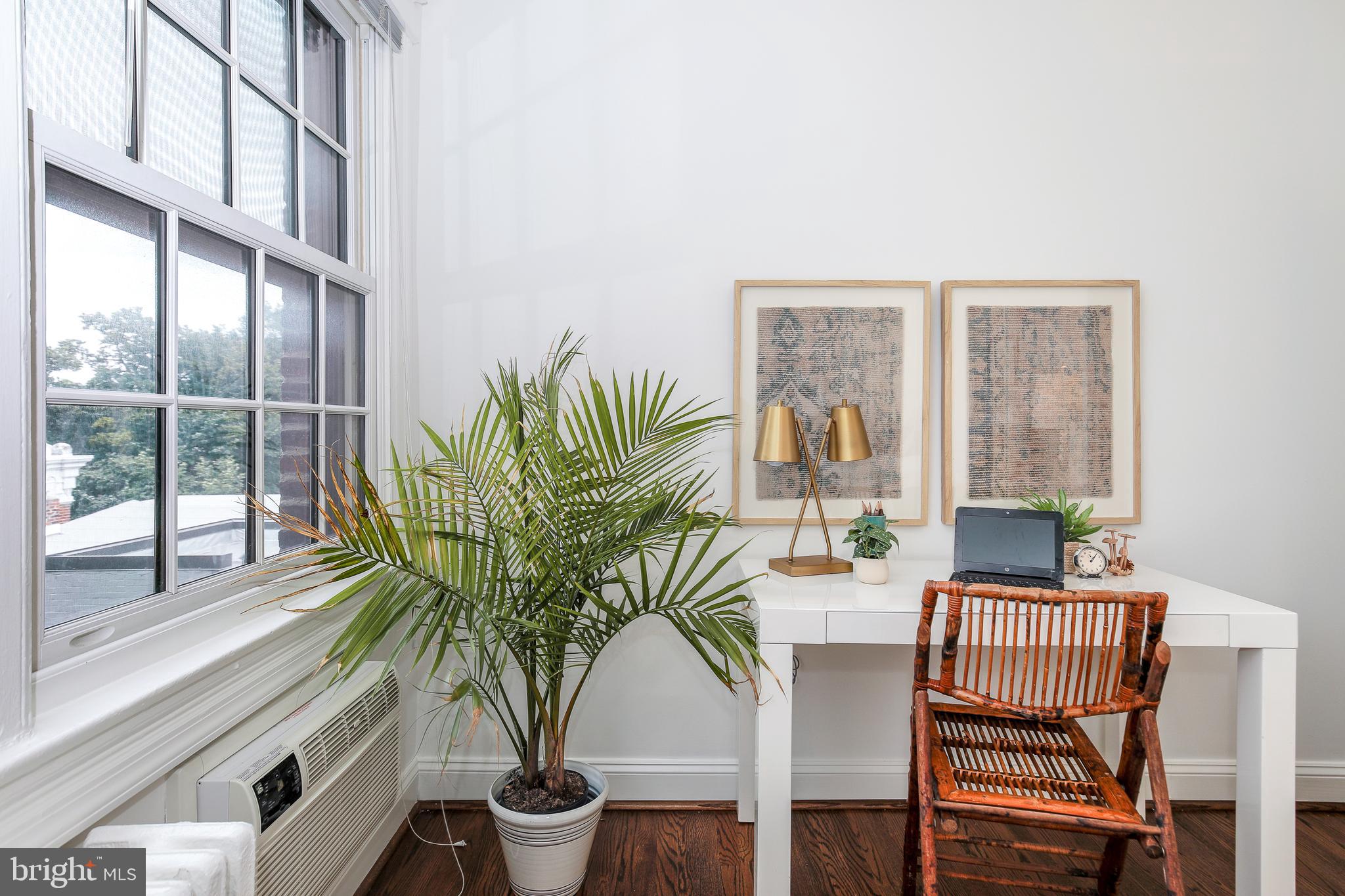 414 Seward Square Southeast, Unit 402 Washington, DC 20003 - Photo 10 of 12