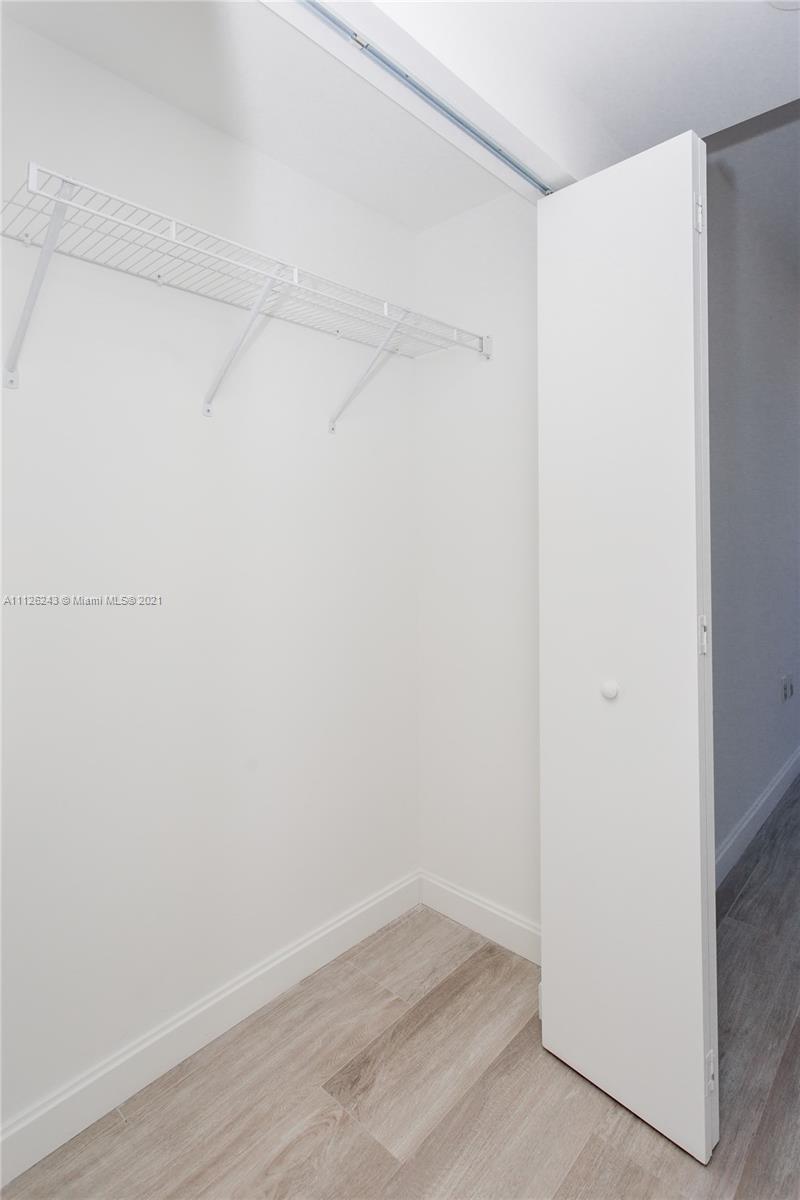 45 Southwest 9th Street, Unit 1803 Miami, FL 33130 - Photo 13 of 100