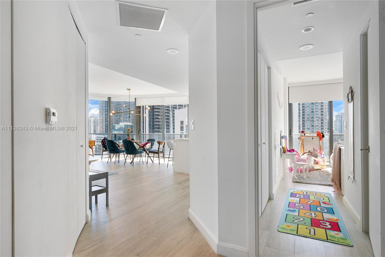 45 Southwest 9th Street, Unit 1803 Miami, FL 33130 - Photo 23 of 100