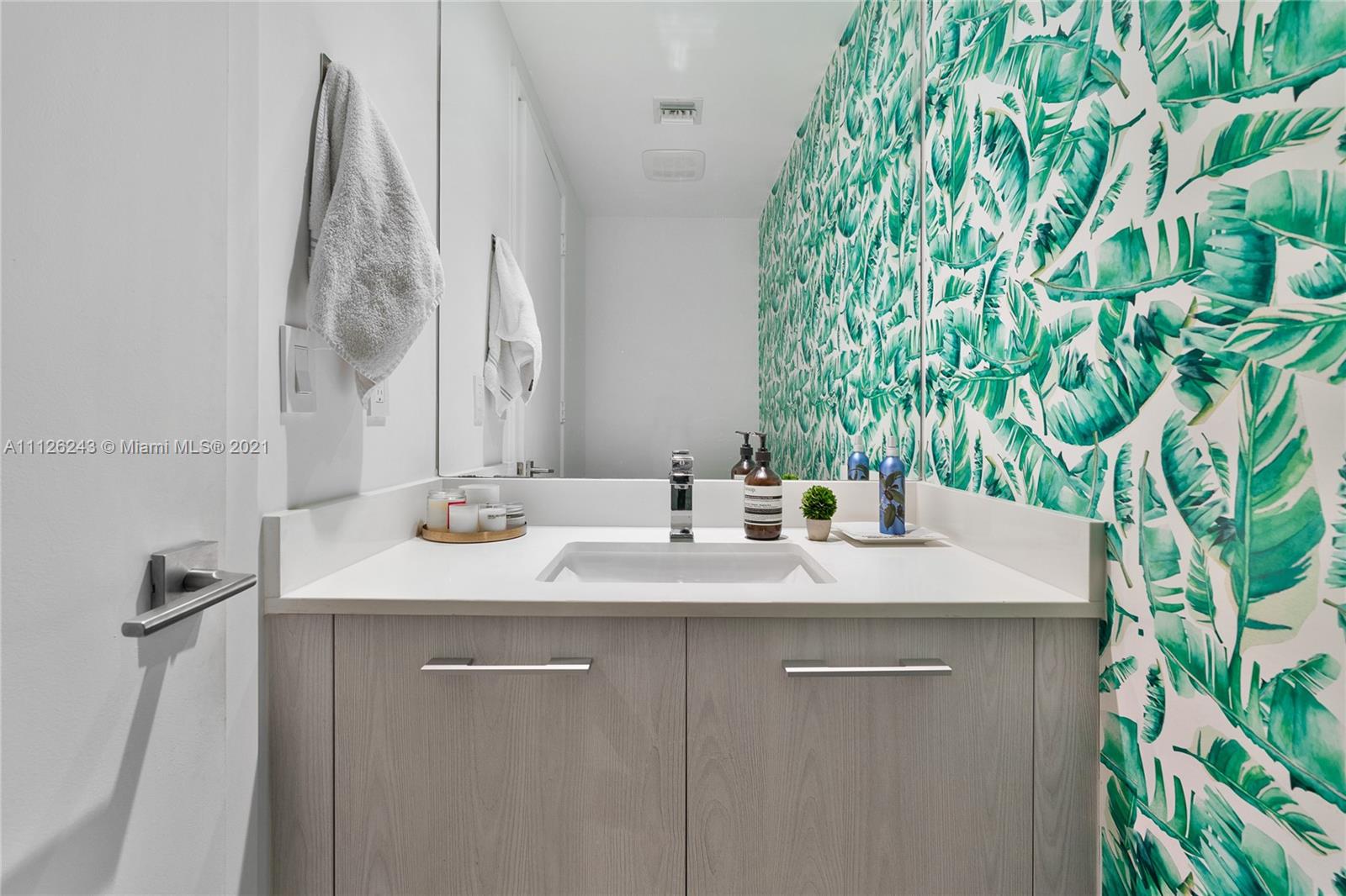 45 Southwest 9th Street, Unit 1803 Miami, FL 33130 - Photo 24 of 100