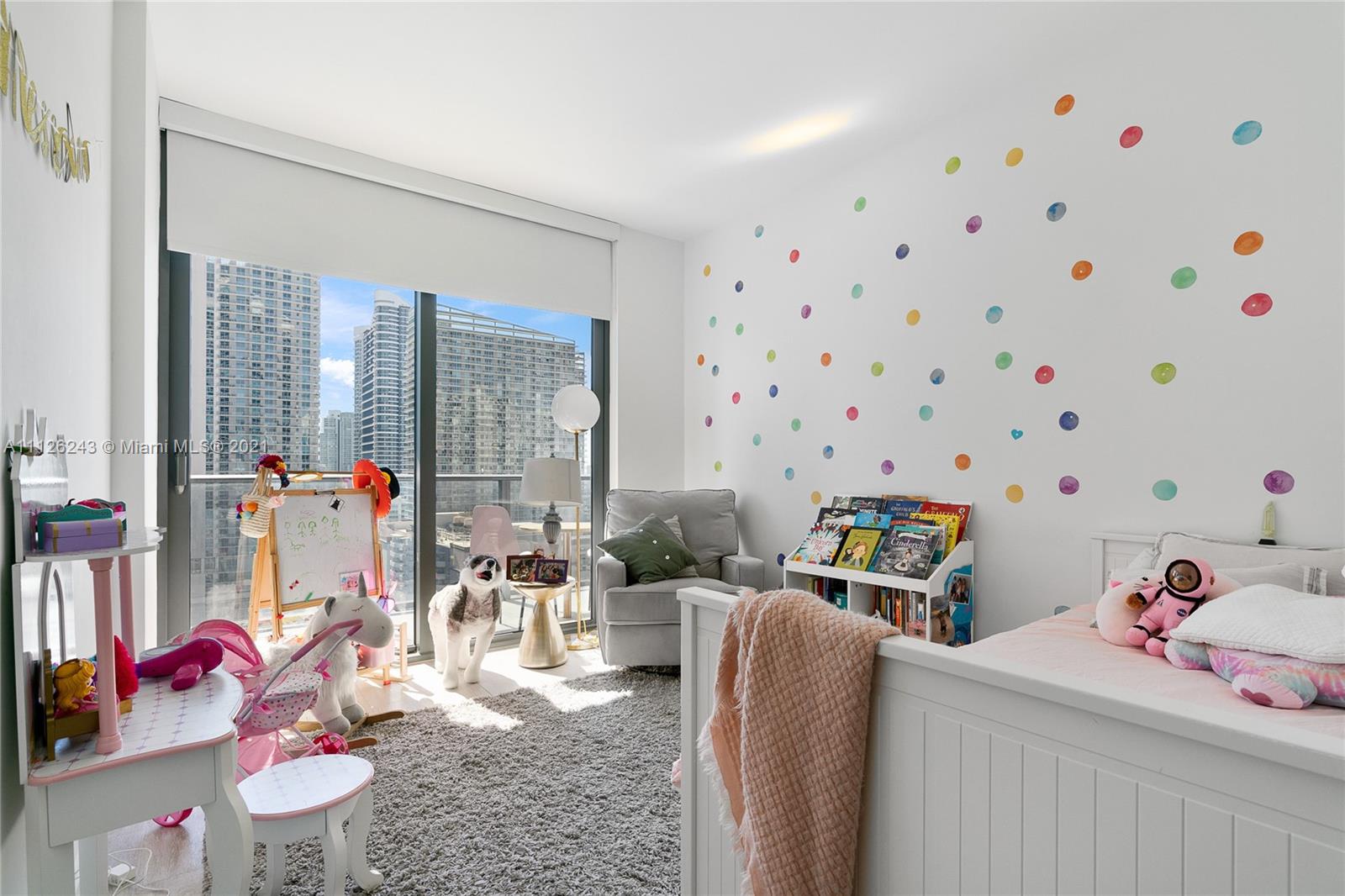 45 Southwest 9th Street, Unit 1803 Miami, FL 33130 - Photo 26 of 100