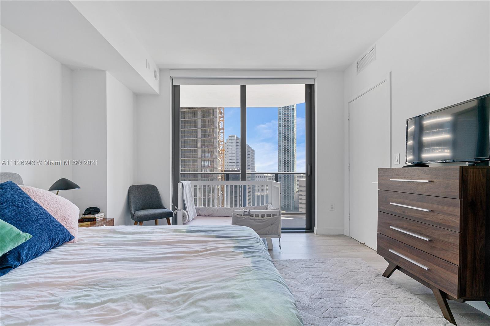 45 Southwest 9th Street, Unit 1803 Miami, FL 33130 - Photo 38 of 100