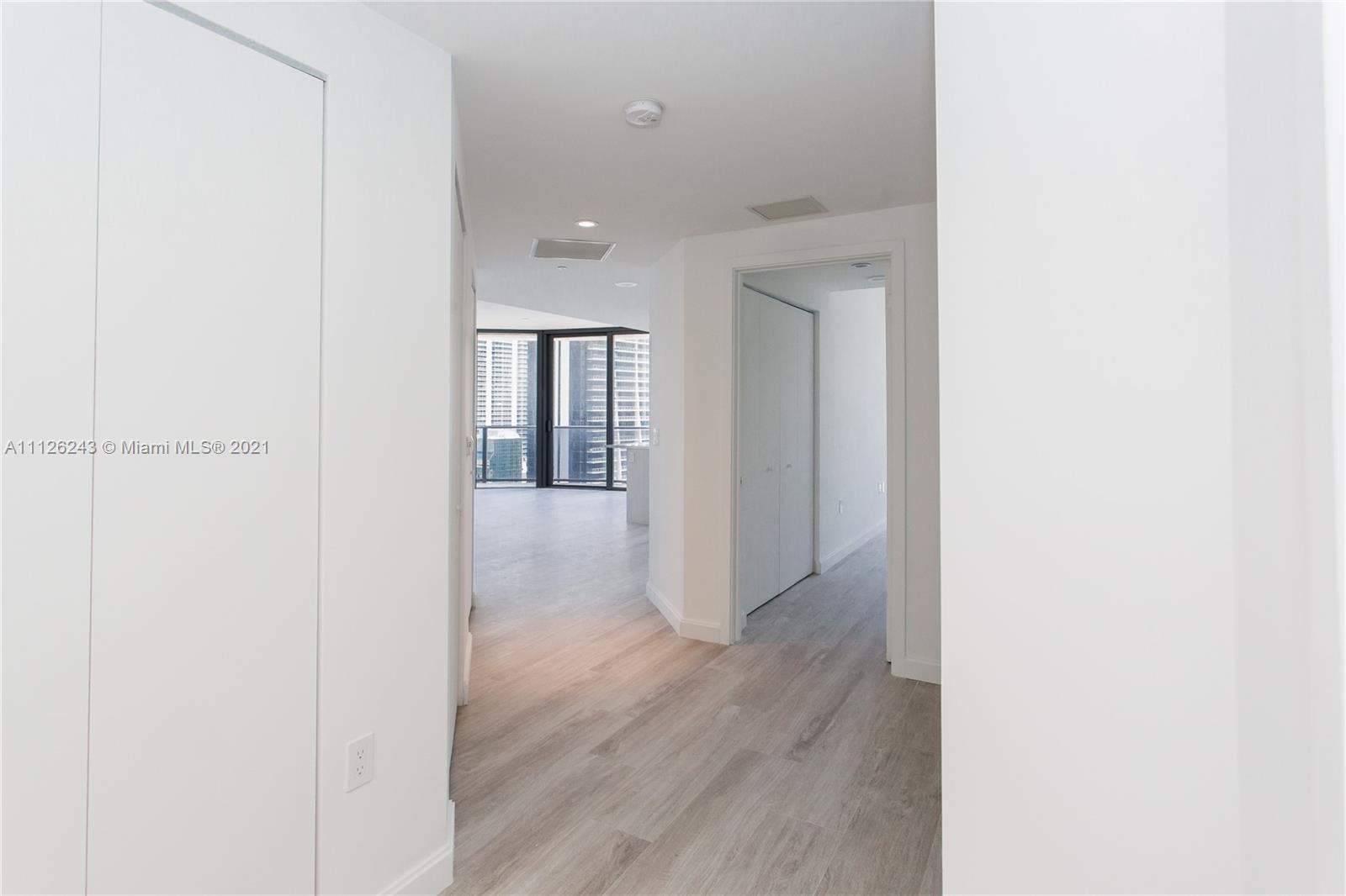 45 Southwest 9th Street, Unit 1803 Miami, FL 33130 - Photo 7 of 100