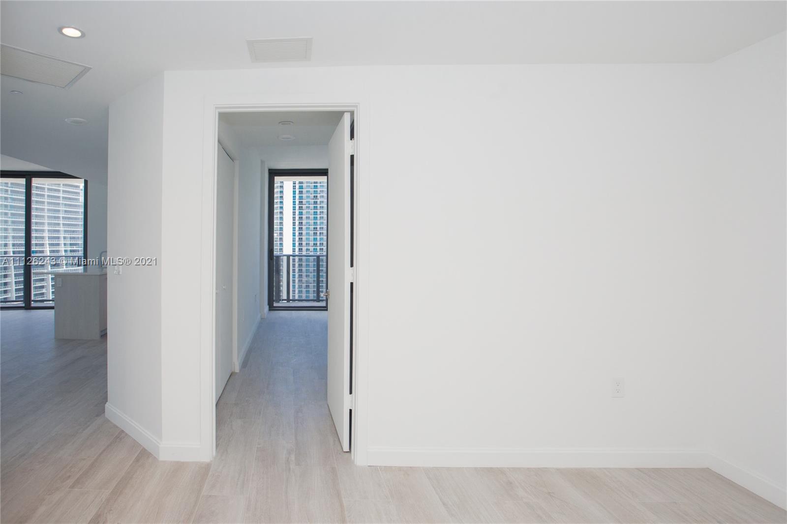 45 Southwest 9th Street, Unit 1803 Miami, FL 33130 - Photo 9 of 100