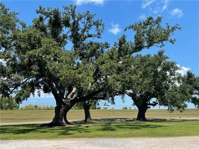 $850 | 12225 River Road, Unit 5, Luling, LA 70070