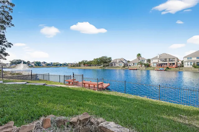 $3,900 | 3010 Pelican Cove, Missouri City, TX 77459