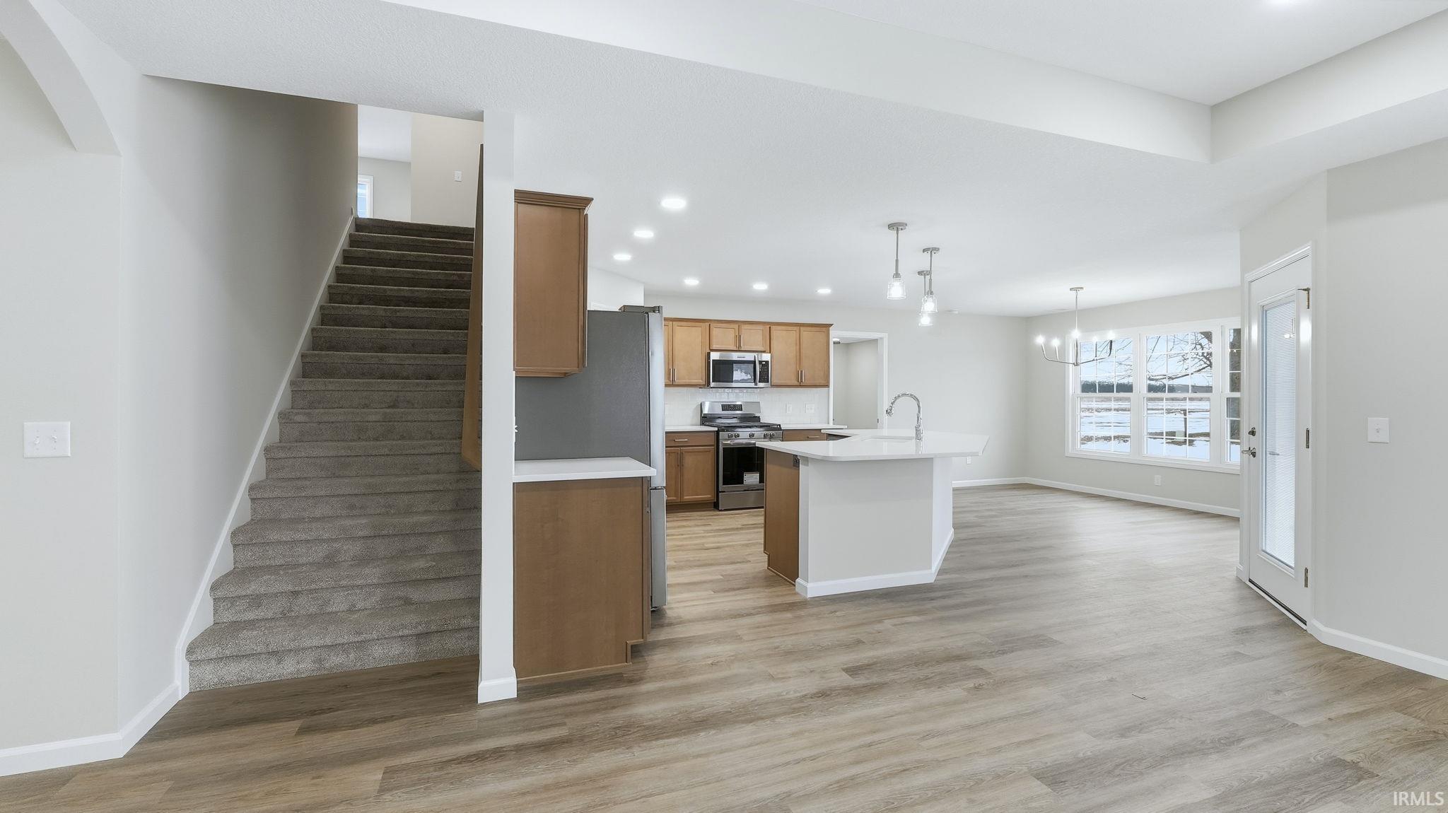 12041 Swather Court Fort Wayne, IN 46818 - Photo 7 of 35