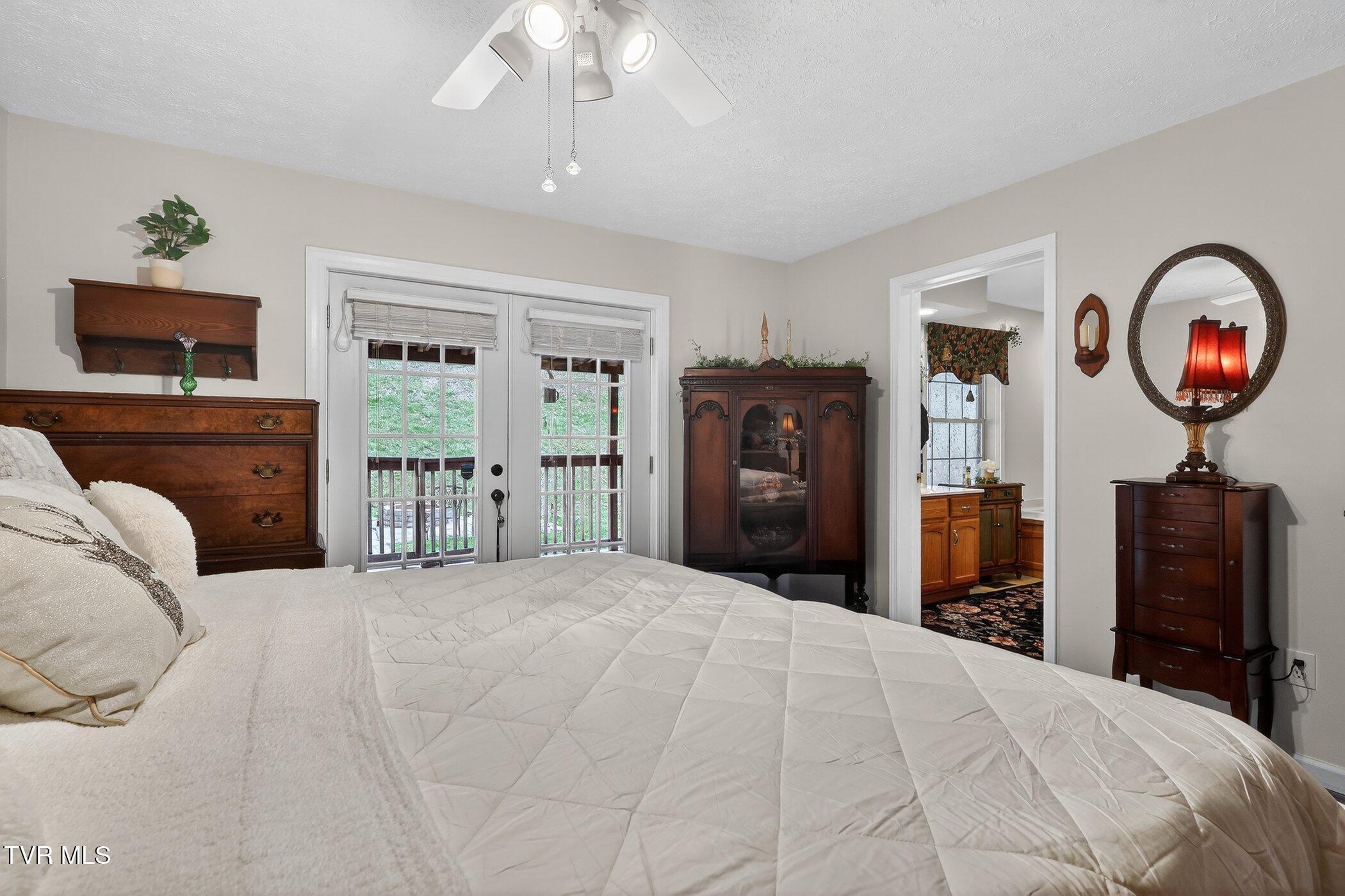 12138 Dettor Road Bristol, VA 24202 - Photo 13 of 52 IMG_2314