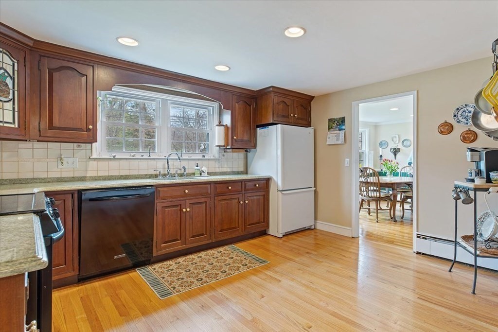 107 Tiffany Road Norwell, MA 02061 - Photo 6 of 34 Gallery Image 6