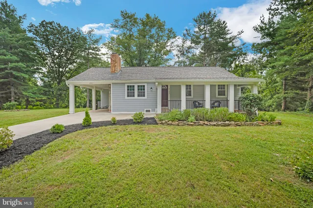 $589,999 | 4183 Grant Lane, The Plains, VA 20198