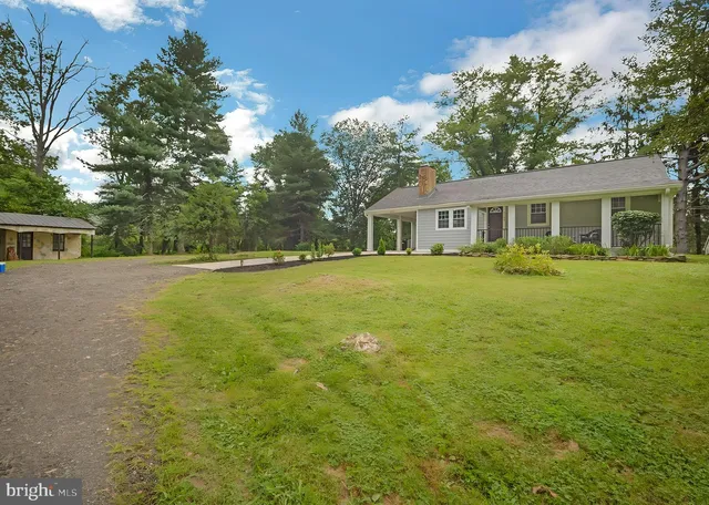 $589,999 | 4183 Grant Lane, The Plains, VA 20198