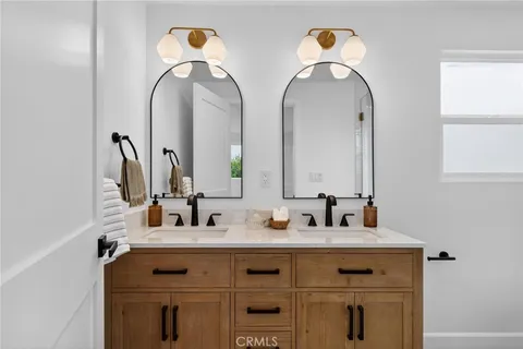 $2,649,000 | 1167 Magnolia Avenue, Manhattan Beach, CA 90266