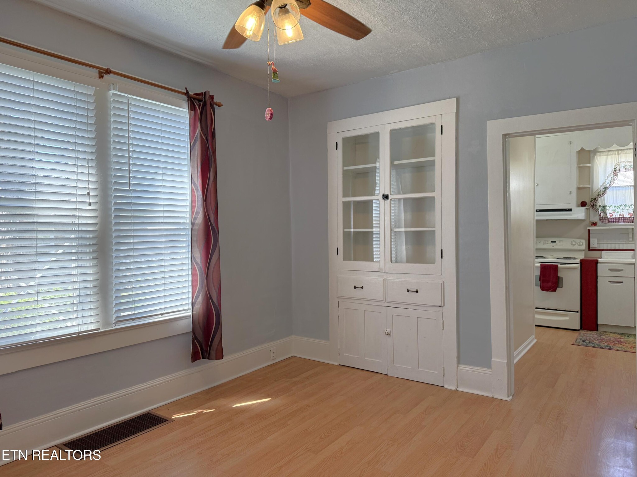1607 Sevierville Road Maryville, TN 37804 - Photo 5 of 23 Gallery Image 5