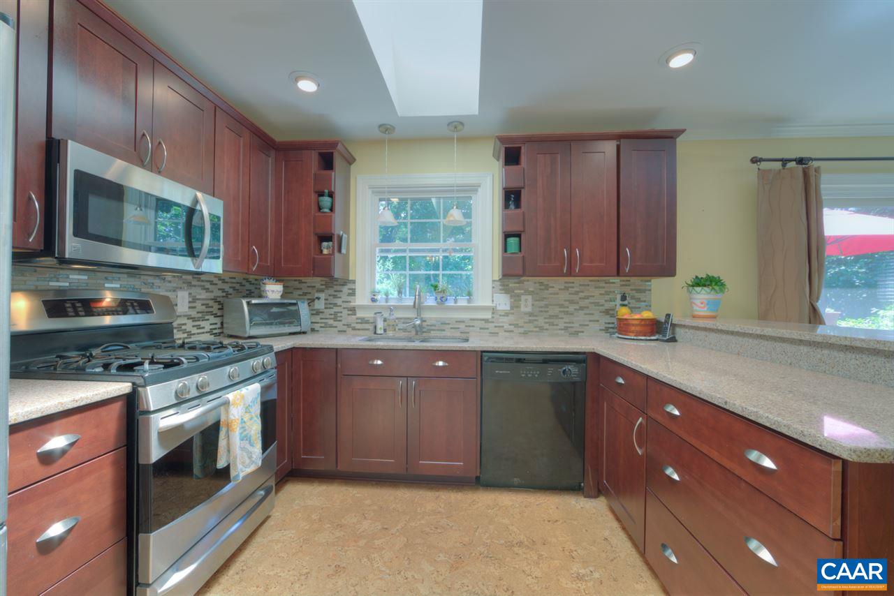 512 Nottingham Road Charlottesville, VA 22901 - Photo 7 of 31 Gallery Image 7