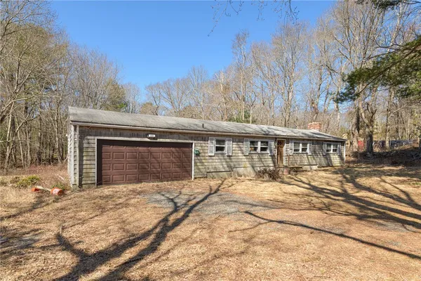 $237,500 | 213 Hallville Road, Exeter, RI 02822