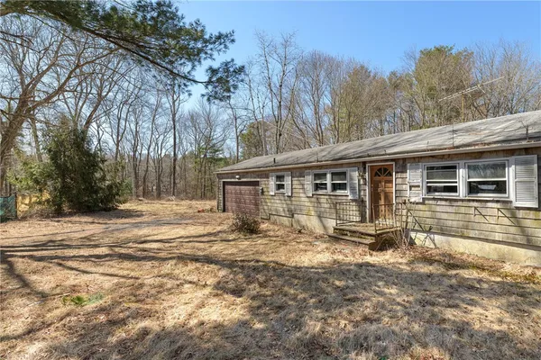 $237,500 | 213 Hallville Road, Exeter, RI 02822