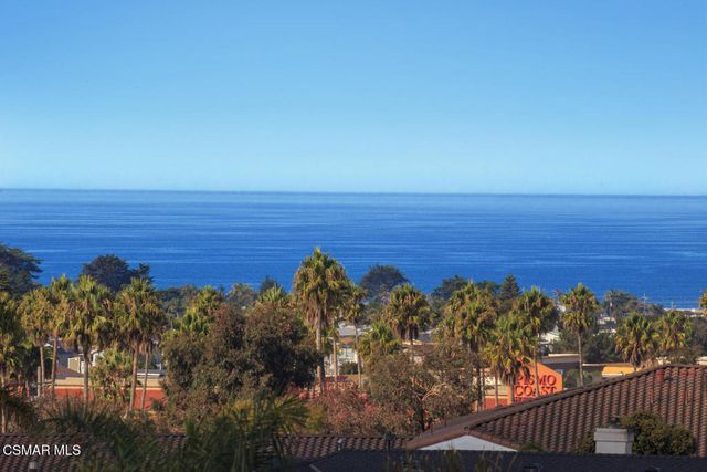 a view of outdoor space yard and patio