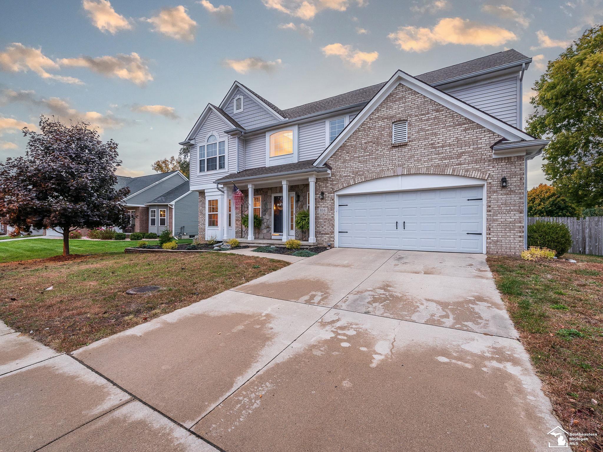 816 Golf Ridge Circle Dundee, MI 48131 - Photo 2 of 38 50093068-1.JPG