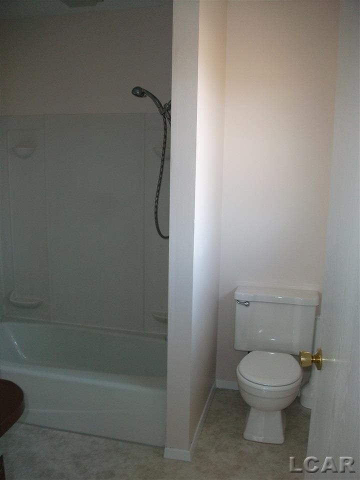 13734 Allen Road Clinton, MI 49236 - Photo 12 of 28 31234815-11.JPG