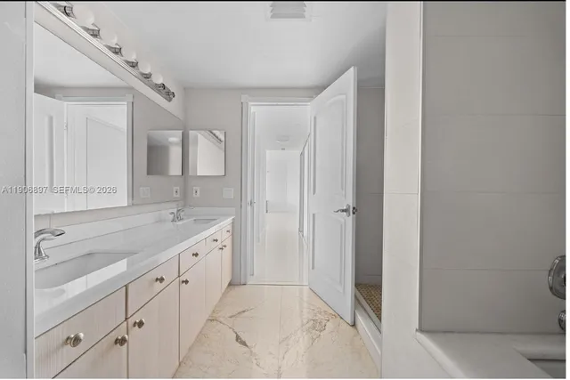 $3,750 | 3610 Yacht Club Drive, Unit 609, Aventura, FL 33180