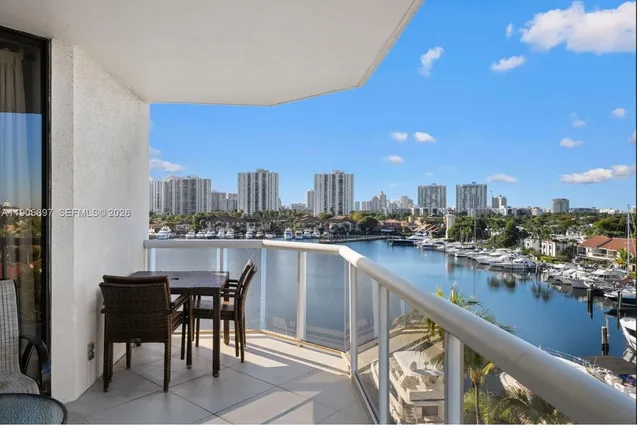 $3,750 | 3610 Yacht Club Drive, Unit 609, Aventura, FL 33180