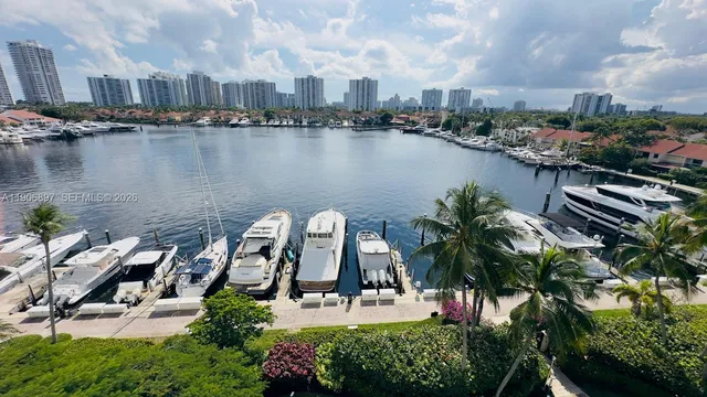 $3,750 | 3610 Yacht Club Drive, Unit 609, Aventura, FL 33180