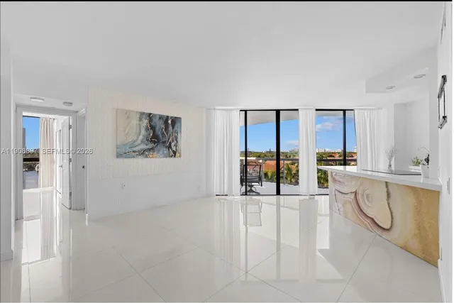 $3,750 | 3610 Yacht Club Drive, Unit 609, Aventura, FL 33180