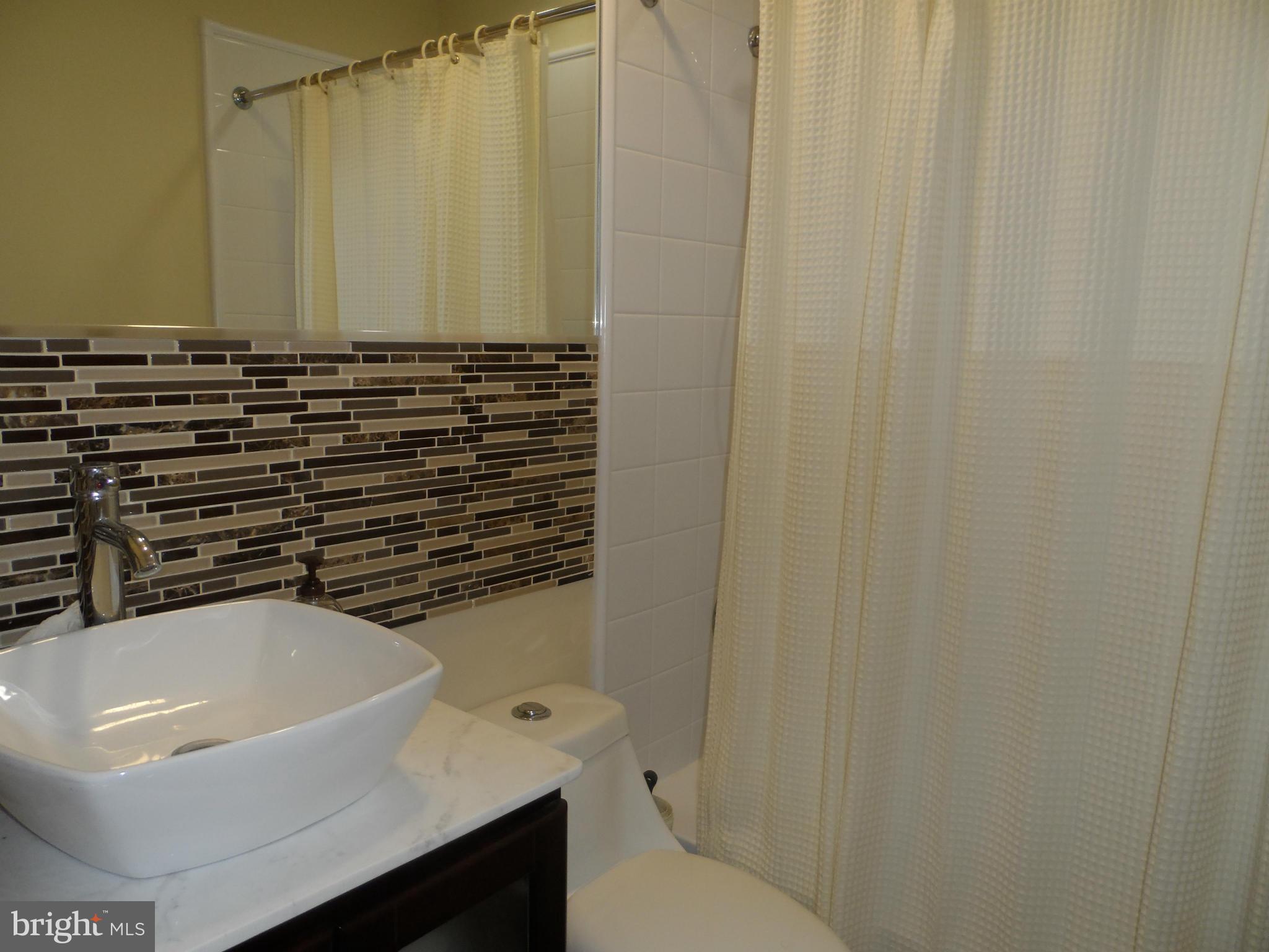 2665 Ogleton Road Annapolis, MD 21403 - Photo 13 of 24 Bath