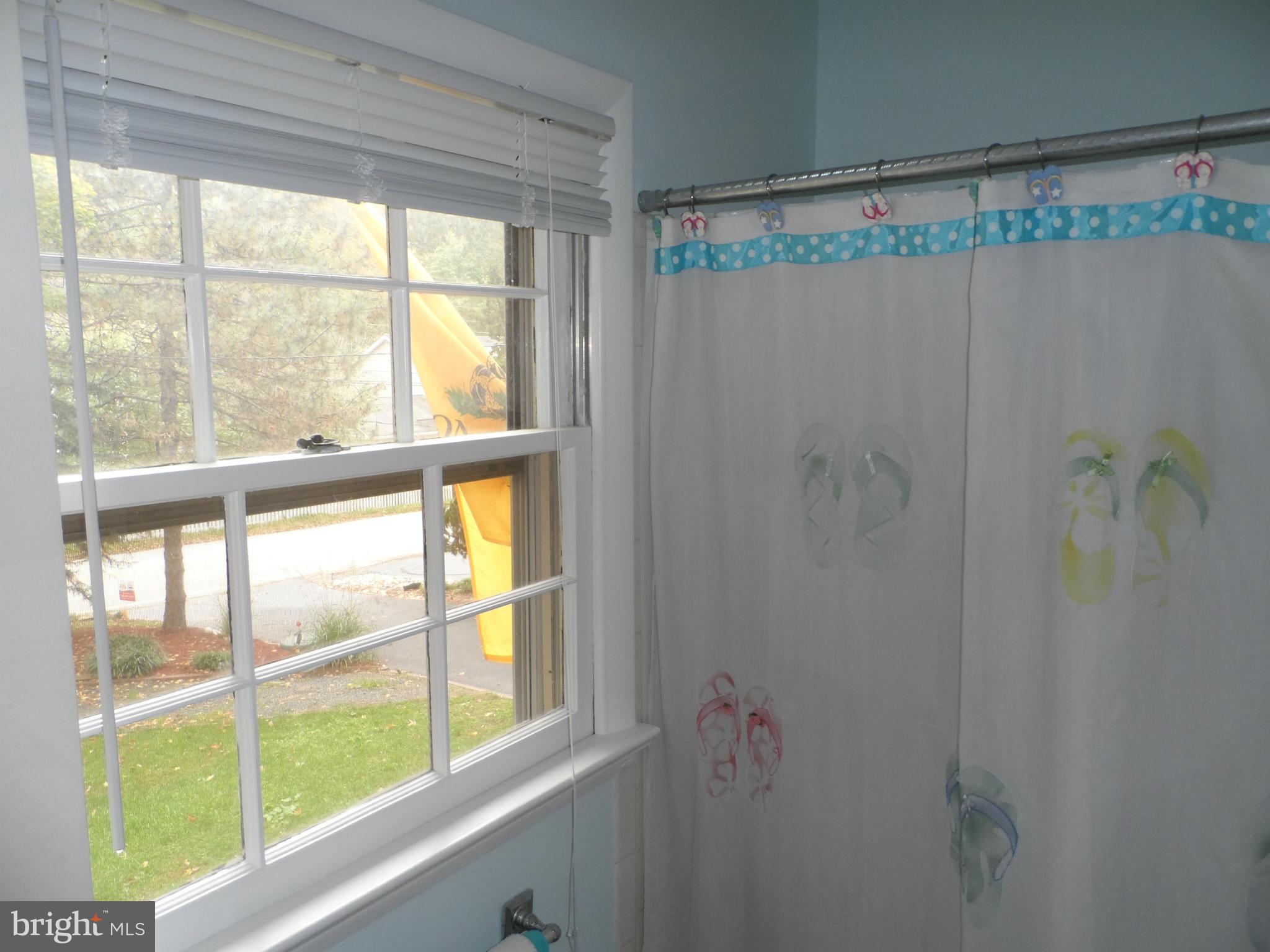 2665 Ogleton Road Annapolis, MD 21403 - Photo 19 of 24 Bath (Master)
