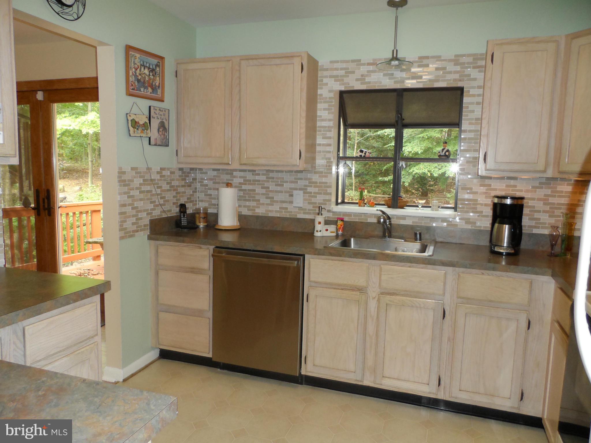 2665 Ogleton Road Annapolis, MD 21403 - Photo 9 of 24 Kitchen
