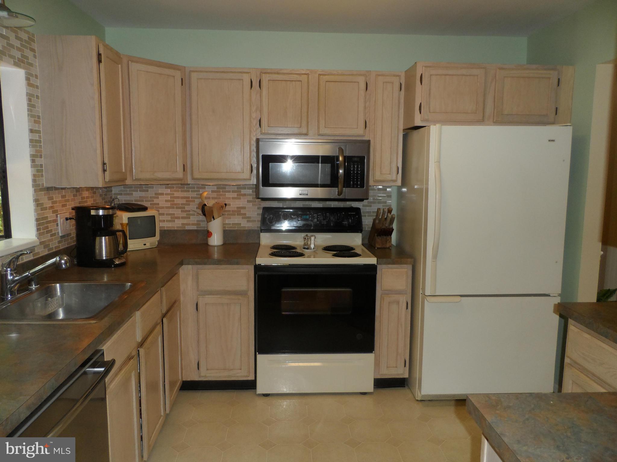 2665 Ogleton Road Annapolis, MD 21403 - Photo 10 of 24 Kitchen