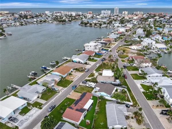 $4,500 | 242 176th Avenue East, Redington Shores, FL 33708