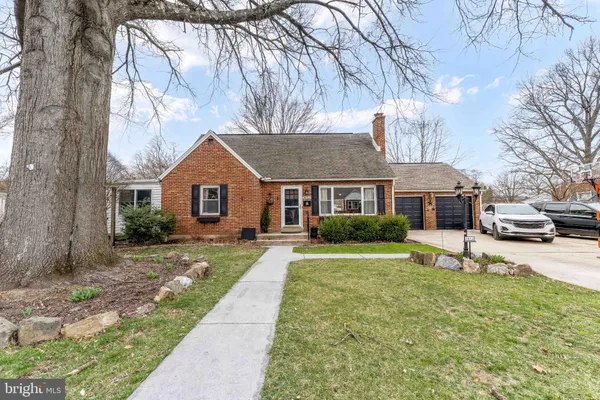 $320,000 | 3612 Schoolhouse Lane, Harrisburg, PA 17109