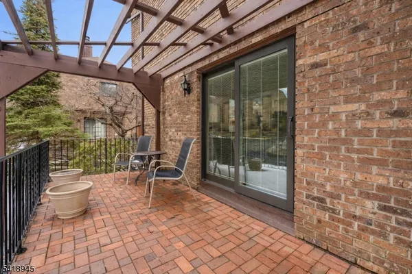 $899,000 | 9 Klara, Madison, NJ 07940