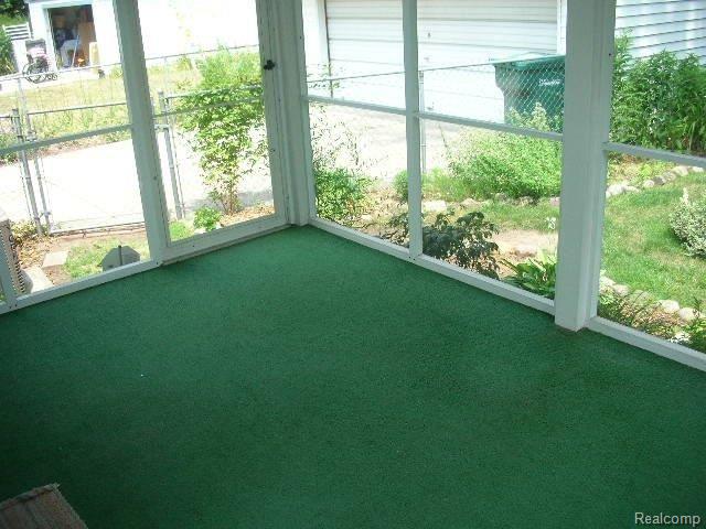 1762 North Gulley Road Dearborn, MI 48128 - Photo 14 of 16 DSCN2528.JPG