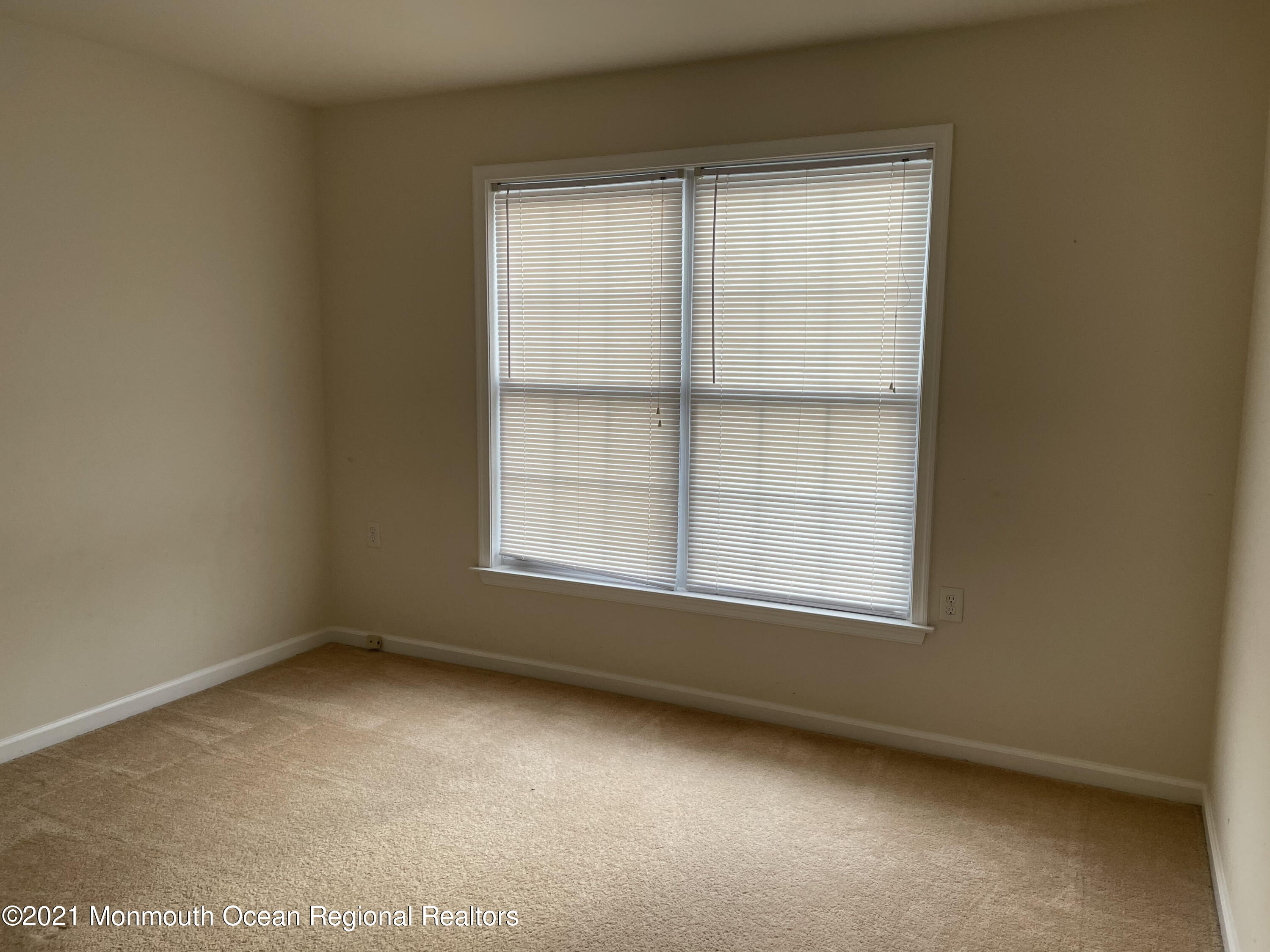 76 Yates Road Manalapan, NJ 07726 - Photo 23 of 27 2nd Story BR 3