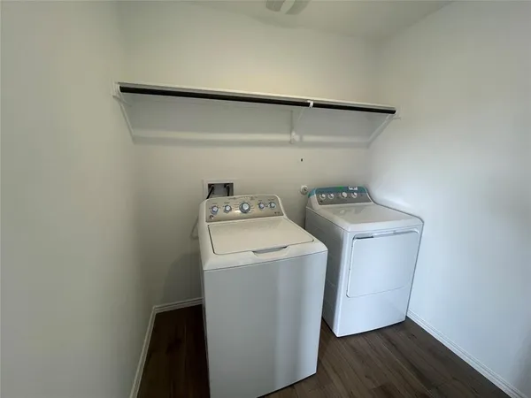 $1,500 | 147 Gabbro Gardens, Maxwell, TX 78656