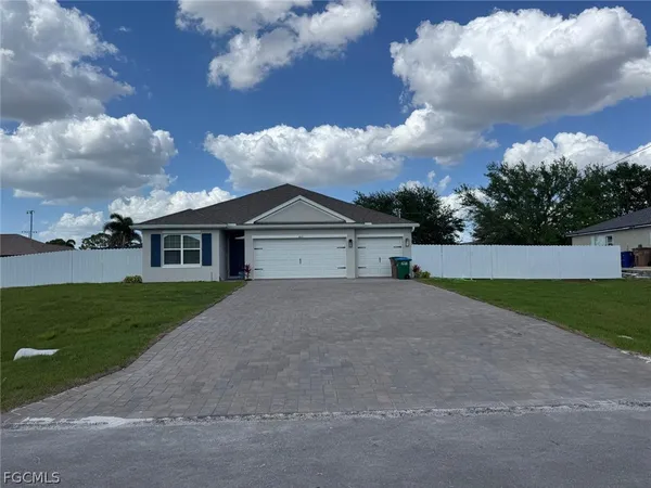 $2,700 | 1621 Northwest 9th Terrace, Cape Coral, FL 33993