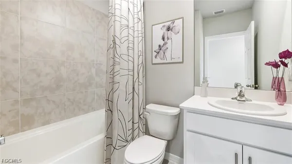 $2,700 | 1621 Northwest 9th Terrace, Cape Coral, FL 33993