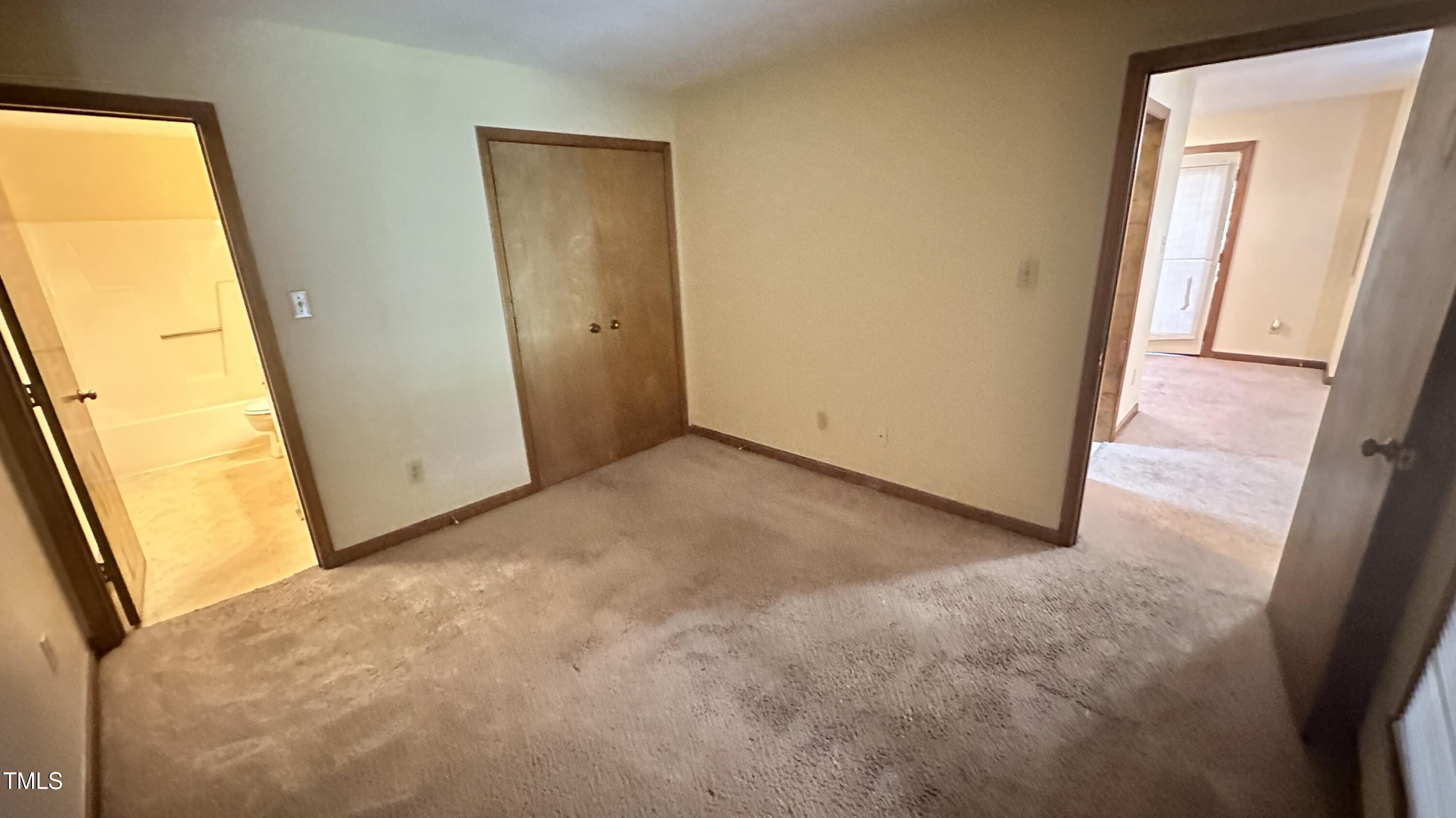 3239 Mill Run Raleigh, NC 27612 - Photo 6 of 9 3239 Mill 5