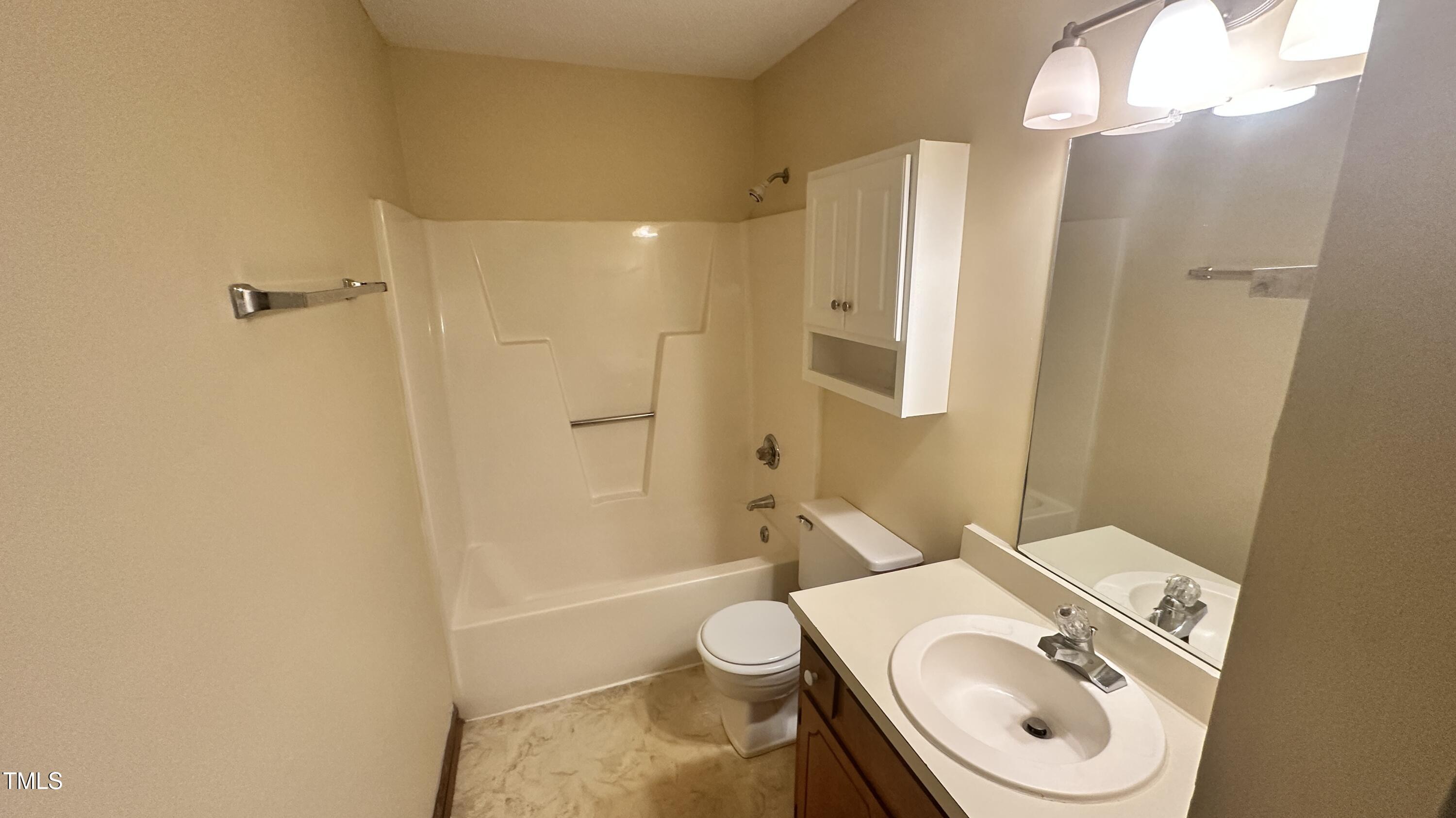 3239 Mill Run Raleigh, NC 27612 - Photo 7 of 9 3239 Mill 6