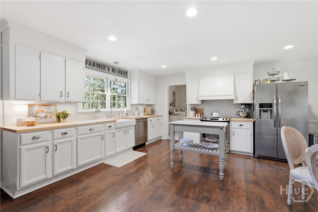 8305 Meadowbrook Road Savannah, GA 31406 - Photo 14 of 48