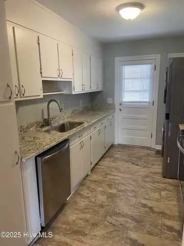 $1,500 | 115 Stancill Drive, Unit B, Greenville, NC 27858